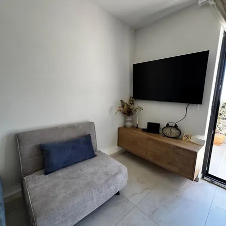 Appartement Nina, Tar *