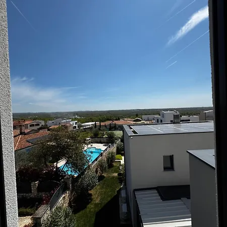Appartement Nina, Tar *